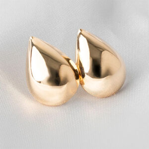 Brinco gota lisa abaulada