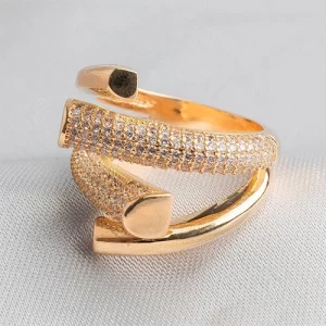 Anel 4 tiras com 2 cravejadas