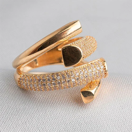 Anel 4 tiras com 2 cravejadas