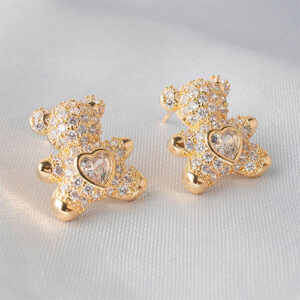 Brinco urso cravejado com zirconia coração