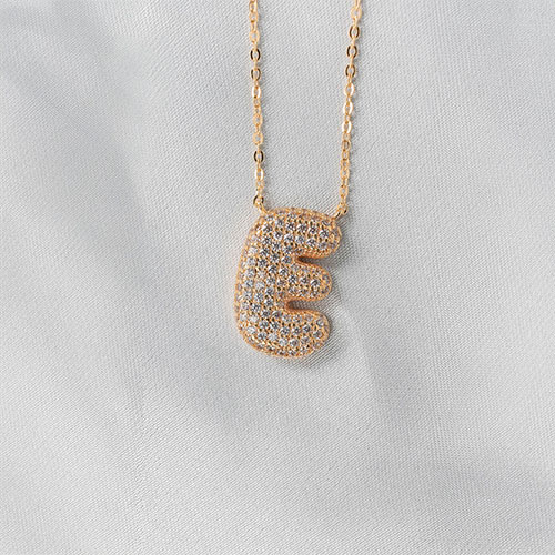 Colar inicial abaulada cravejada - Imagem 4