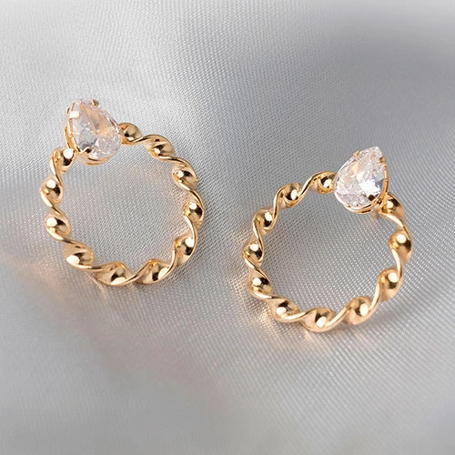 Brinco anel trançado com zirconia gota - Imagem 3