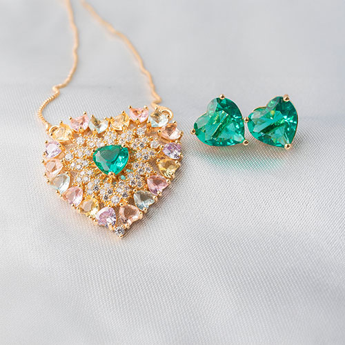 Conjunto coração cravejado com zirconia coração - Imagem 4