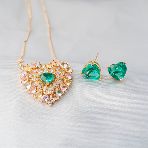 Conjunto coração cravejado com zirconia coração - Imagem 2