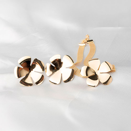 Conjunto de chocker flor lisa - Imagem 3